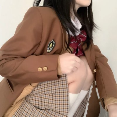 蓝色江流淌